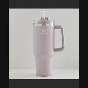 Stanley 40oz Quencher in Abalone purple